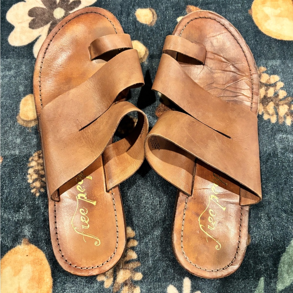 Free People Toe Loop Leather Sandals